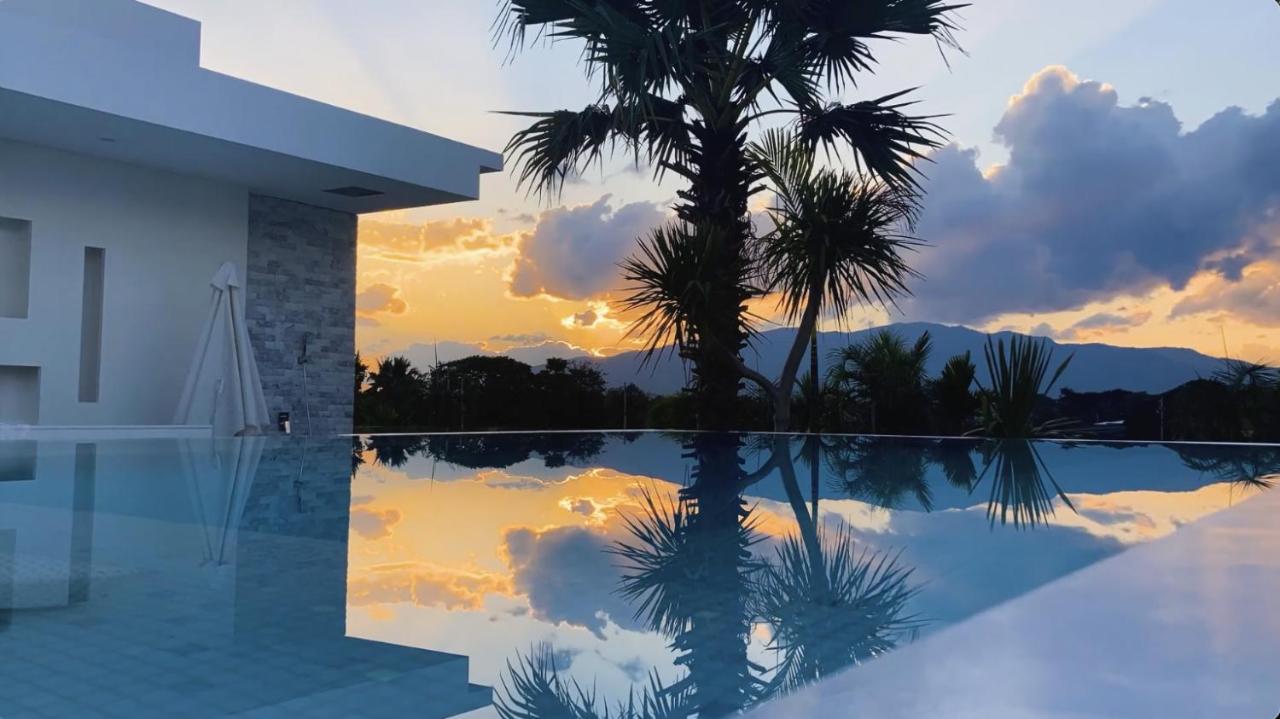 Palm Villa - Award Winning Modern Luxury & Exclusive Villa Resort Chiang Mai Extérieur photo